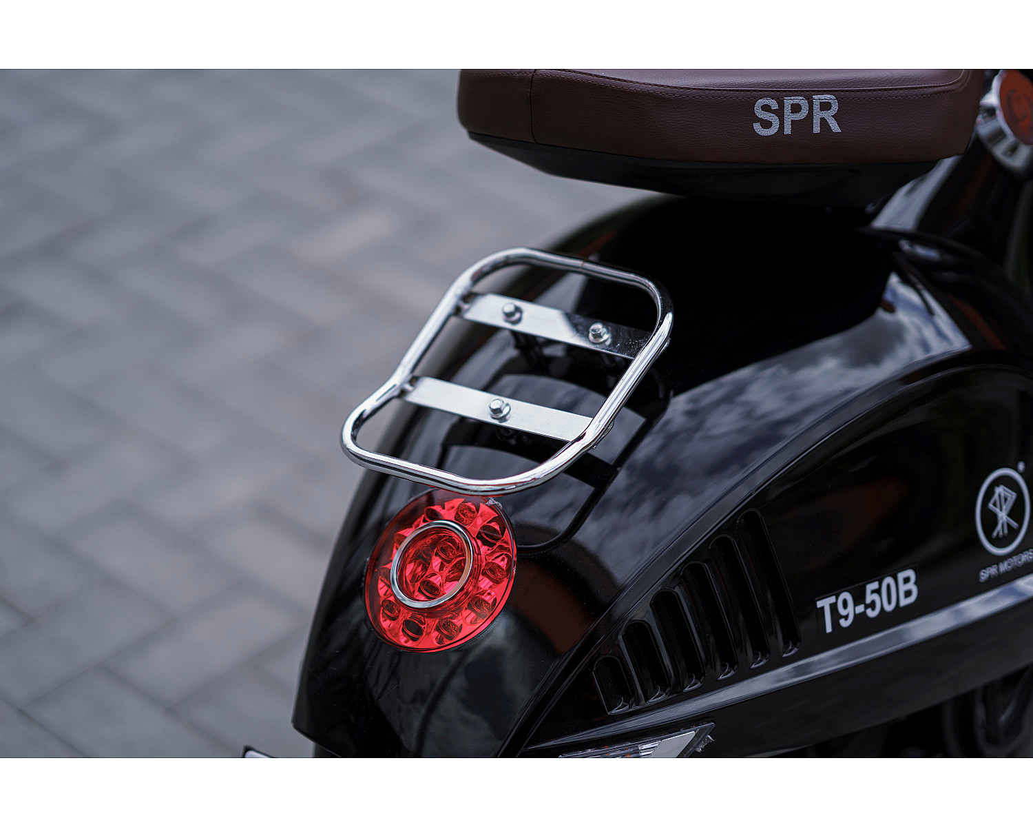 Скутер SPRMOTORS Vespa чёрный T9-50B