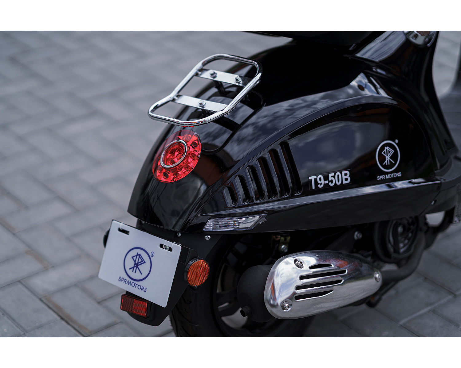Скутер SPRMOTORS Vespa чёрный T9-50B