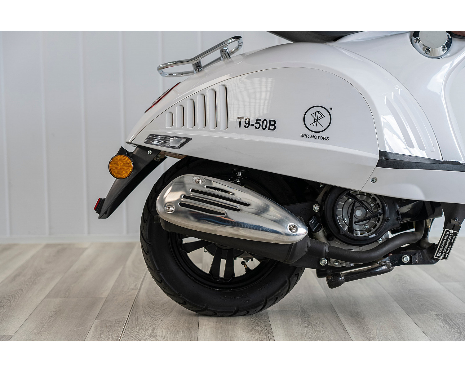 Скутер SPRMOTORS Vespa белый T9-50B