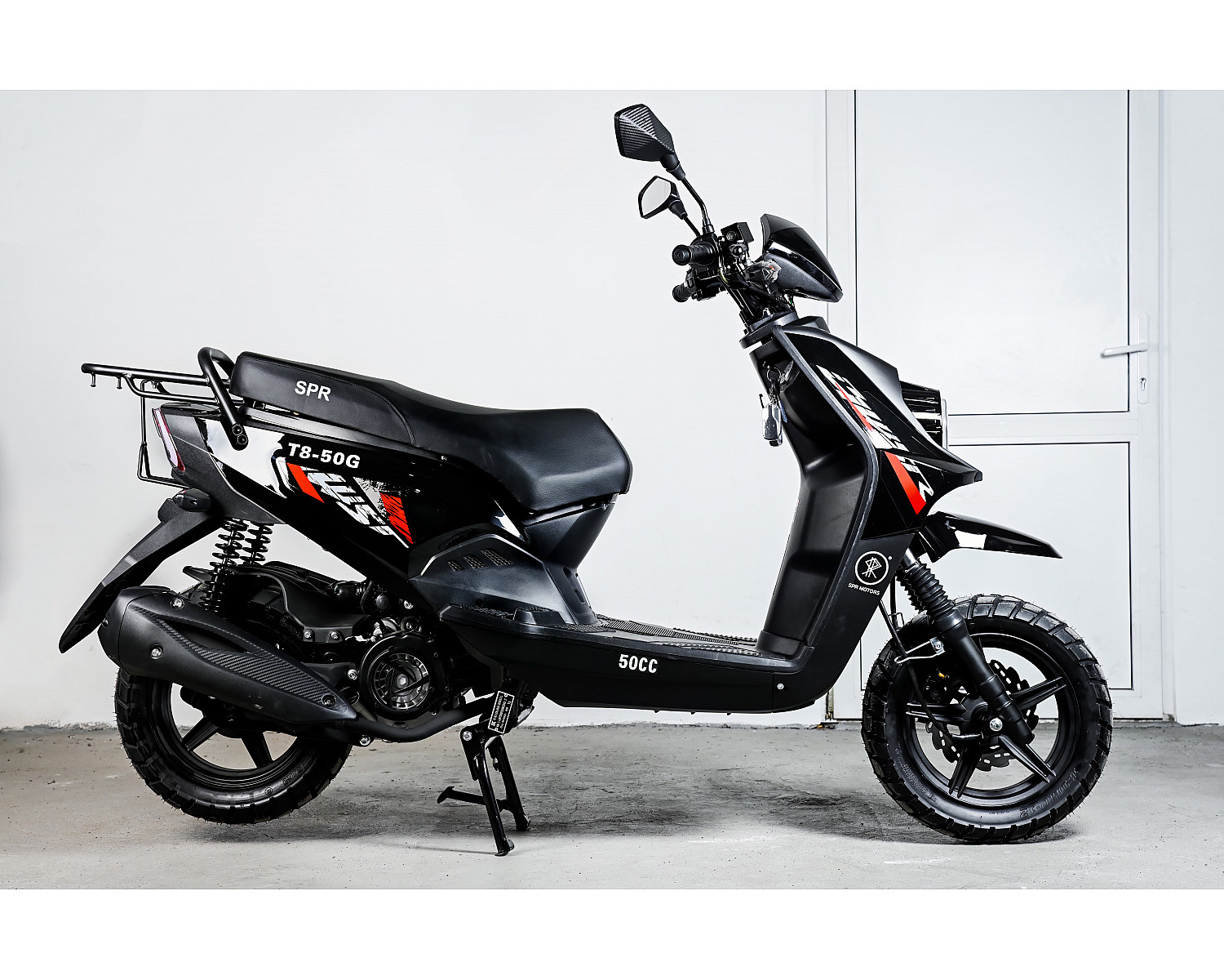 Скутер SPRMOTORS Zoom-10 чёрный T8-50G