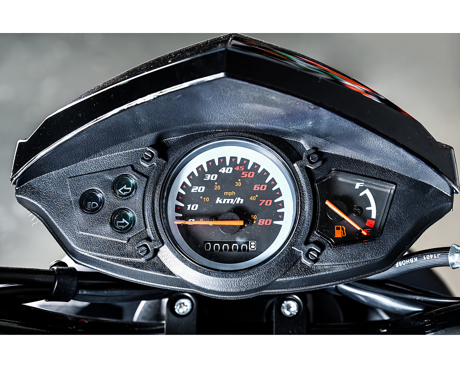 Скутер SPRMOTORS Zoom-10 чёрный T8-50G