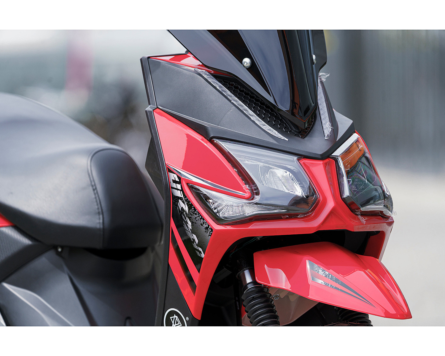 Скутер SPRMOTORS Zoom-9 красный T8-50G