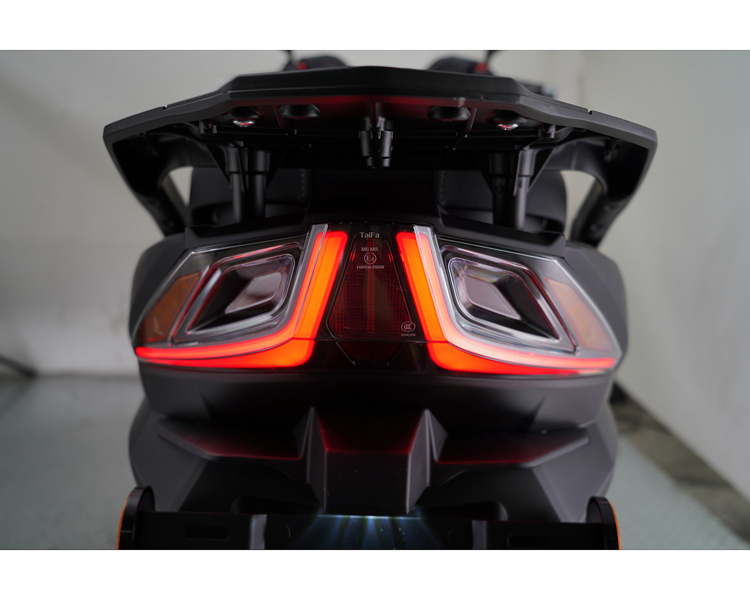 Скутер VMC Z1 TY300T-2E 276 см3 серия Т3000 (ЭПТС), black