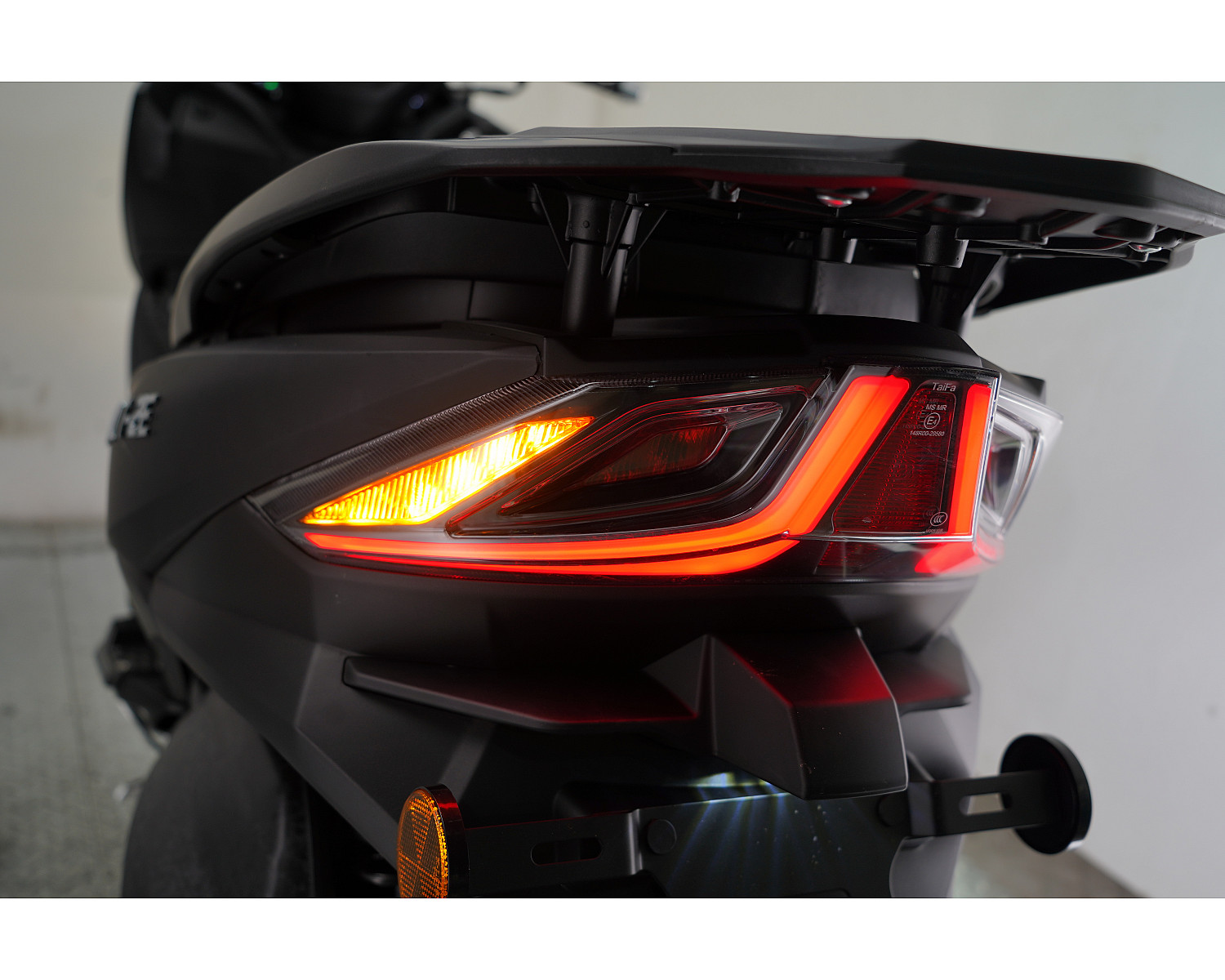 Скутер VMC Z1 TY300T-2E 276 см3 серия Т3000 (ЭПТС), black