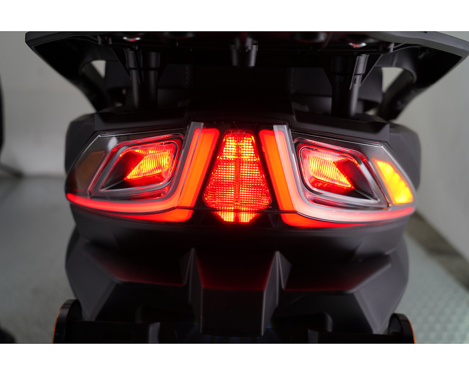 Скутер VMC Z1 TY300T-2E 276 см3 серия Т3000 (ЭПТС), black