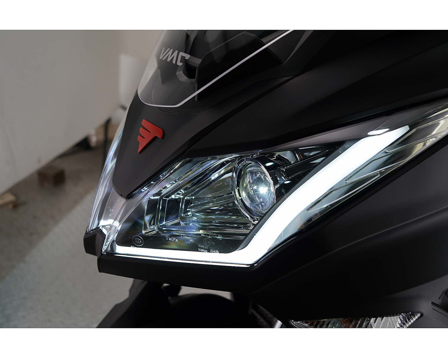 Скутер VMC Z1 TY300T-2E 276 см3 серия Т3000 (ЭПТС), black
