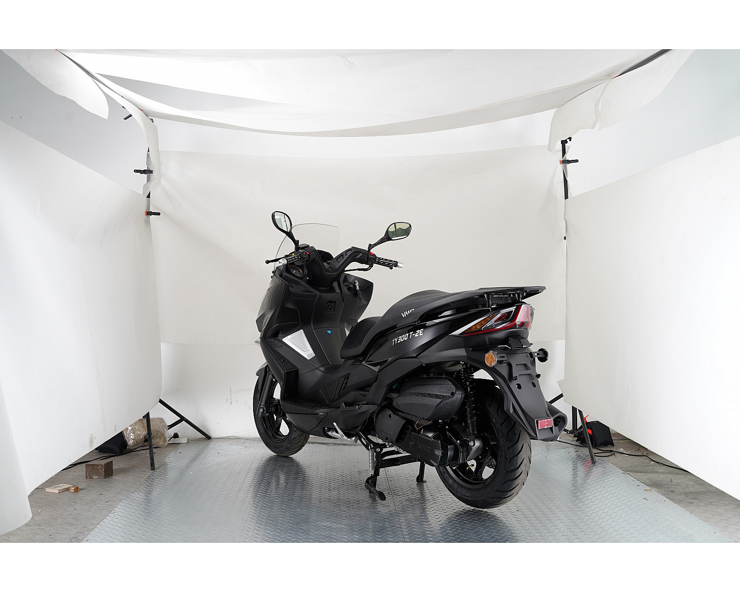 Скутер VMC Z1 TY300T-2E 276 см3 серия Т3000 (ЭПТС), black